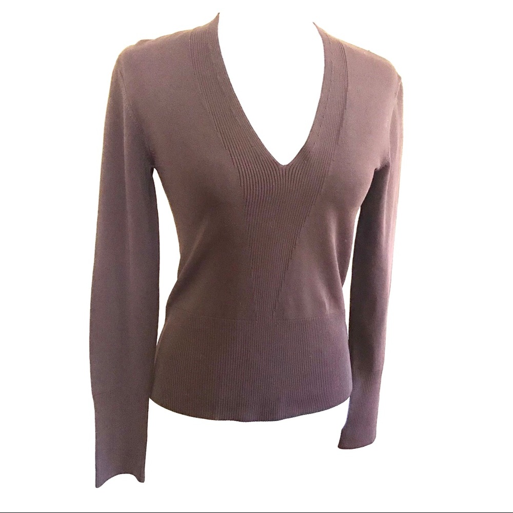 4/$25 DNKY v neck top deep plum small long sleeves